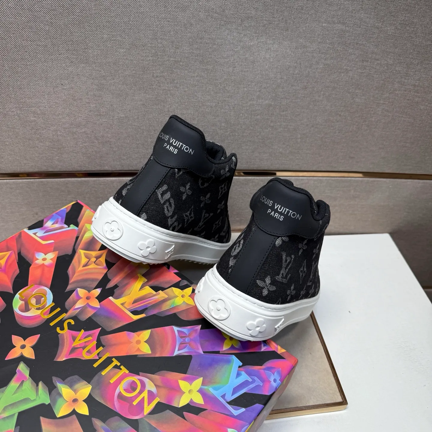 Men's men's shoes 💰pp560 [LV～] Men's casual high-top shoes 2025z cabinet sales simultaneously 🔶Size: 38-44#️⃣ 🔷4 colors🔜The upper is made of multi-material splicing➕Mesh lining, comfortable and breathable, sole: original comfortable and wear-resistant outsole, ⚠️real thing📱photographed🎬real thing is better📢📢📢